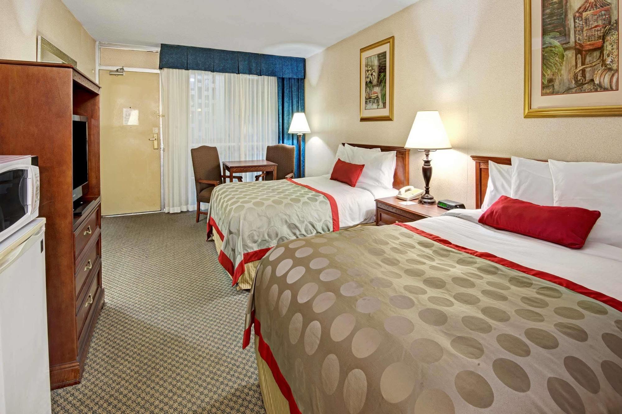 Ramada Overland Park Mission Extérieur photo